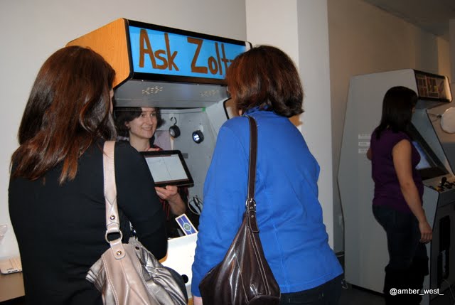 askzoltar2 Finally, a game with a human processor. Er, is that an iPad?